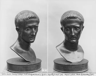 Två vyer av en byst av kejsar Augustus (63 f.Kr.-14 e.Kr.) (brons)